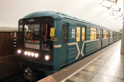 Звук вагон метро